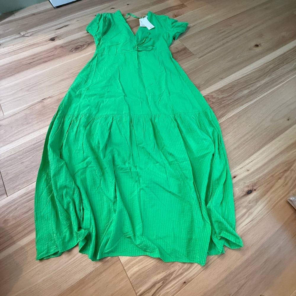 Mango Flowy Cottagecore NWT Maxi Dress SZ L Kelly Green Cotton Blend V-Neck